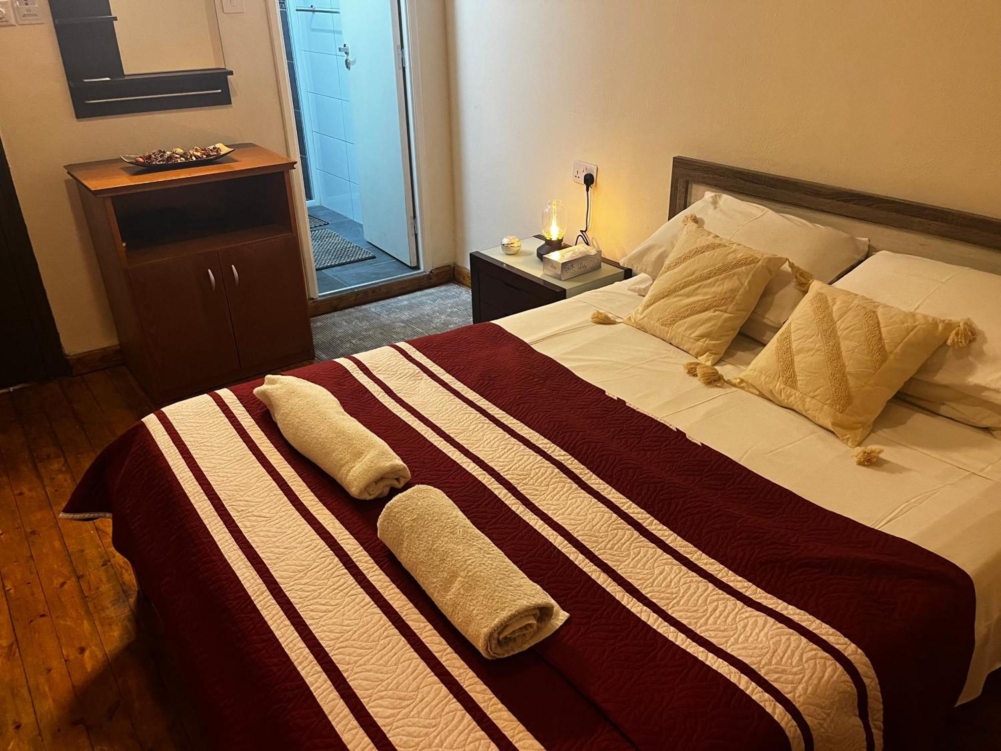 Xanthis Hostel Nicosia City Centre מראה חיצוני תמונה