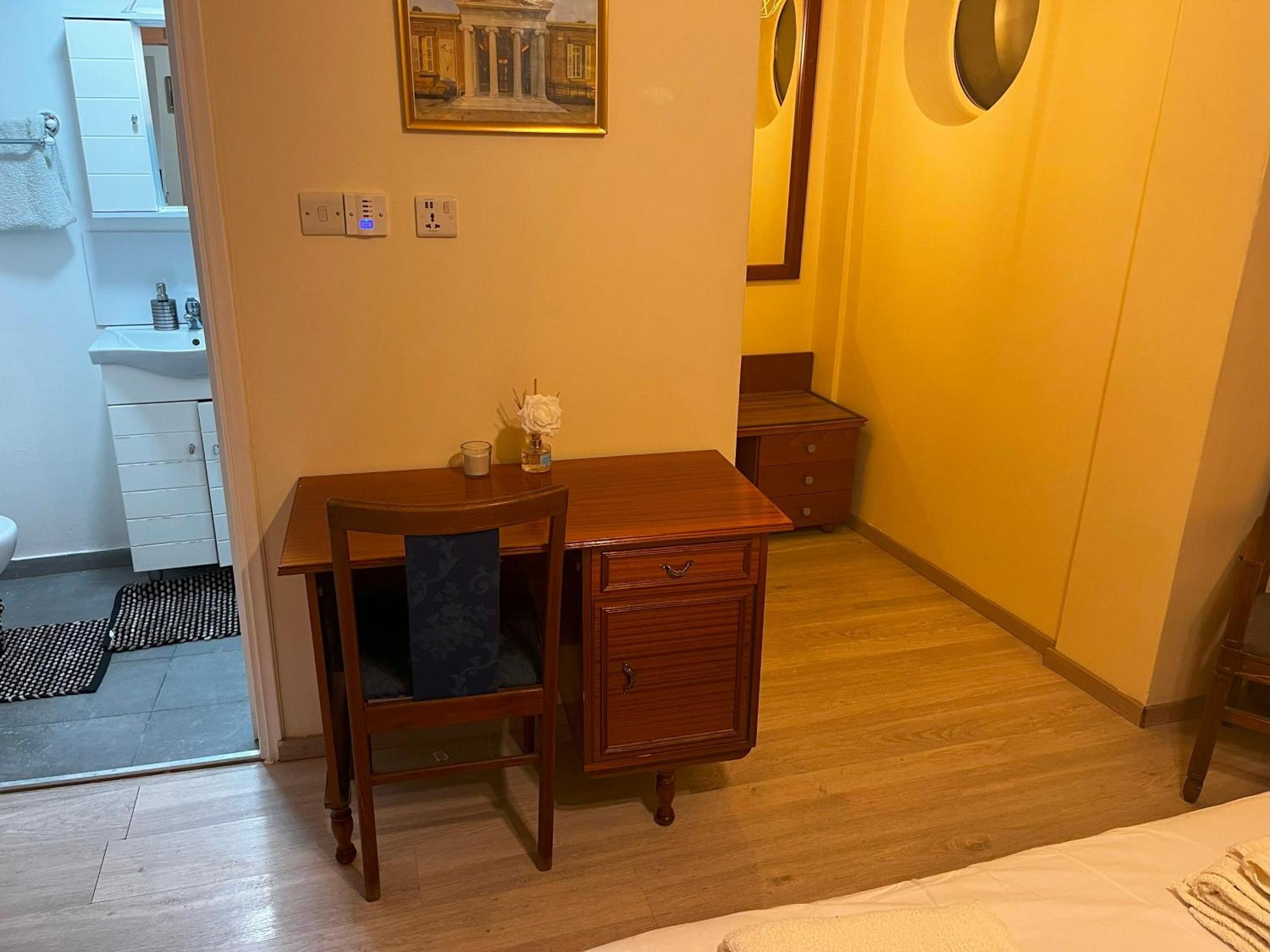 Xanthis Hostel Nicosia City Centre מראה חיצוני תמונה