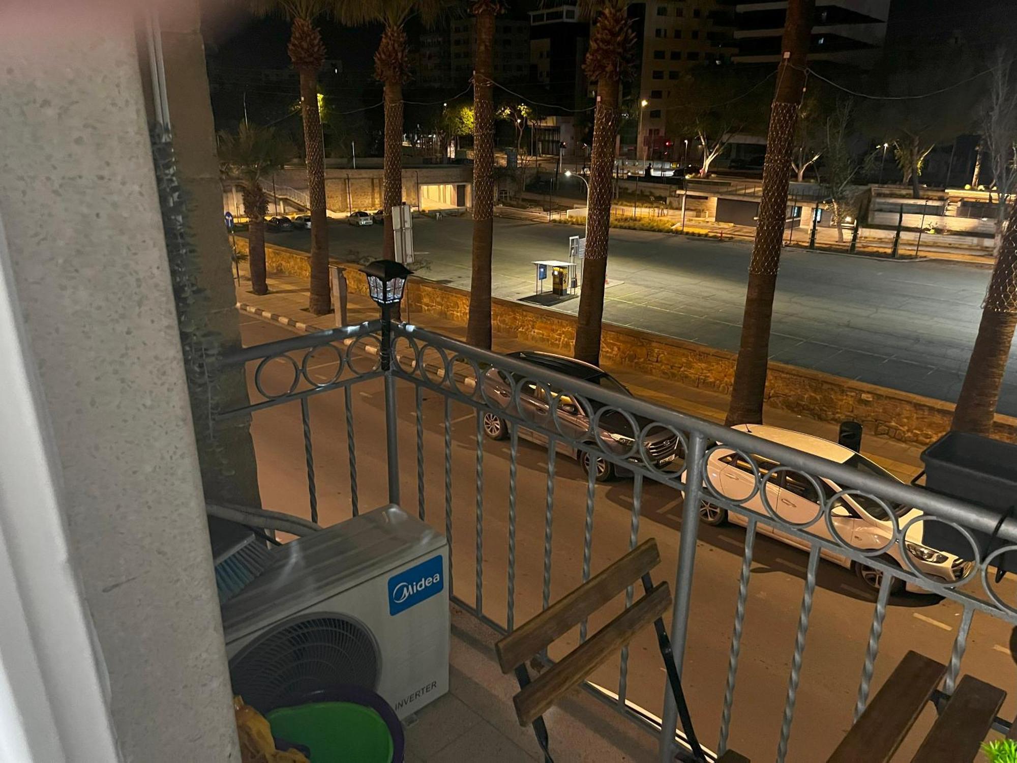 Xanthis Hostel Nicosia City Centre מראה חיצוני תמונה