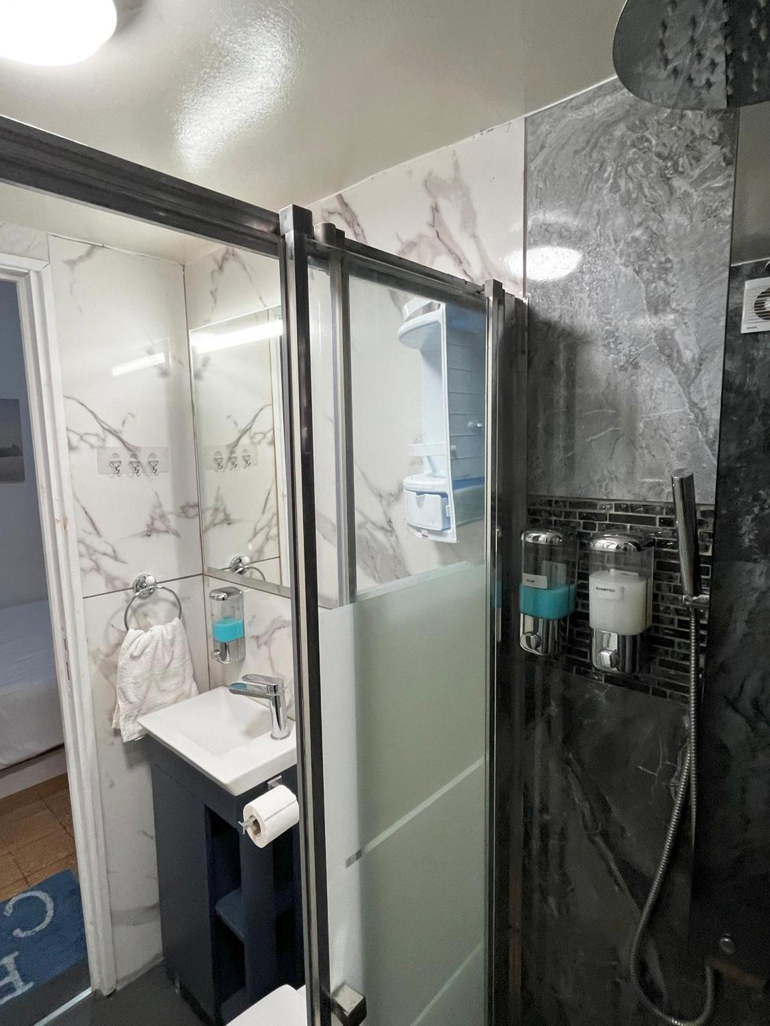 Xanthis Hostel Nicosia City Centre מראה חיצוני תמונה