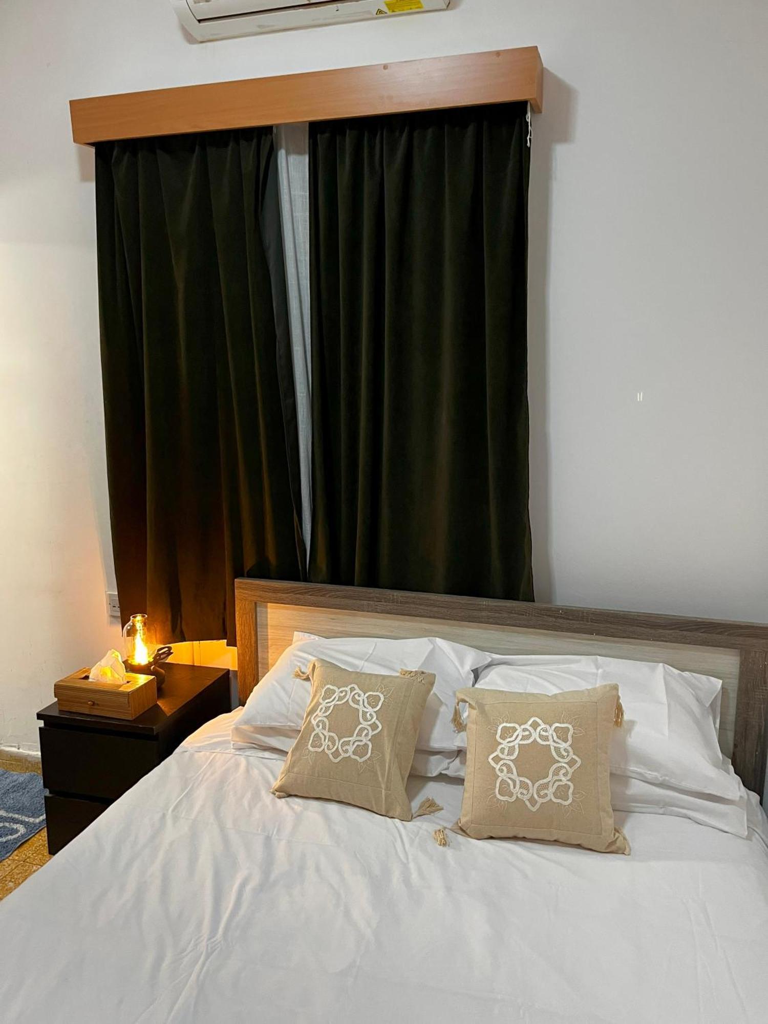 Xanthis Hostel Nicosia City Centre מראה חיצוני תמונה